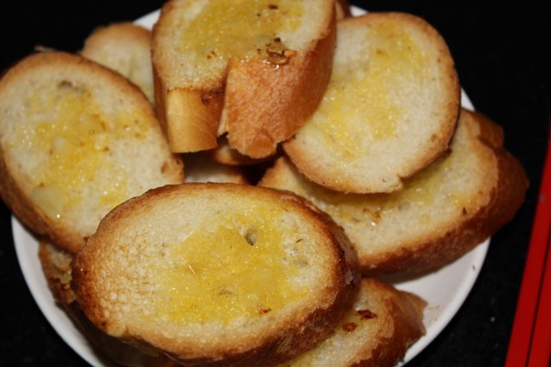 蒜香面包的做法_蒜香面包怎么做好吃
