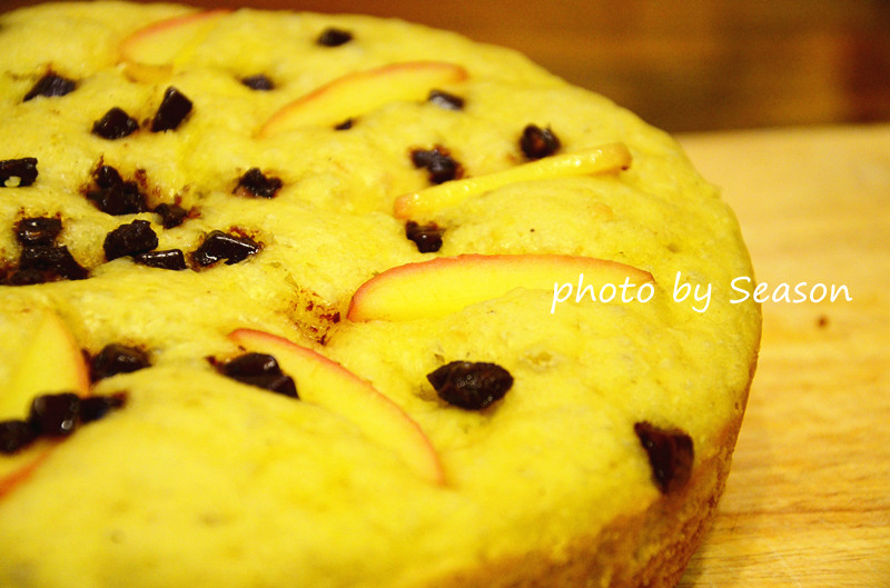 用电饭煲就能烤出可口香蕉蛋糕so easy!的做法