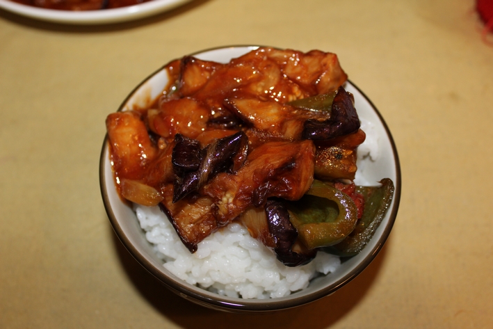 烧茄子新做法 汤汁美味适合拌饭的做法_烧茄子