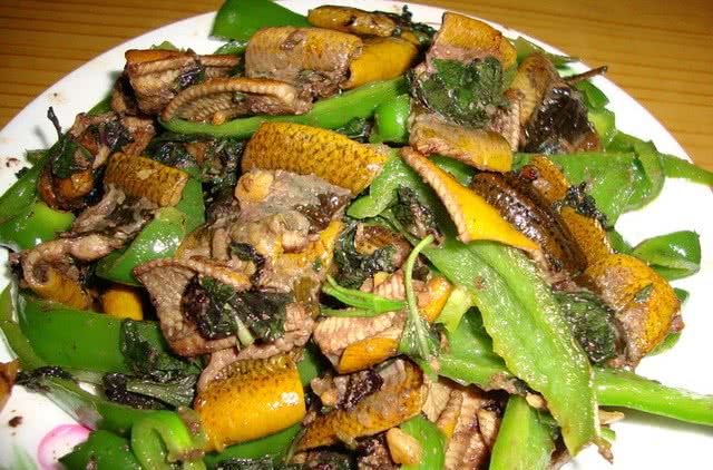 辣椒炒黄鳝的做法_辣椒炒黄鳝怎么做好吃