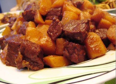牛肉炖土豆的做法_牛肉炖土豆的家常做法_牛肉炖土豆的做法大全_怎么做_如何做