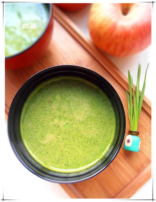 苹果柠檬小麦草汁的做法_苹果柠檬小麦草汁的