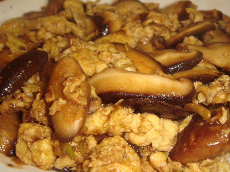 香菇炒鸡蛋的做法_香菇炒鸡蛋怎么做好吃