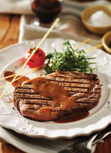 法式波尔多红酒汁牛排的做法_法式波尔多红酒