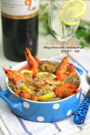 五彩缤纷西班牙海鲜烩饭