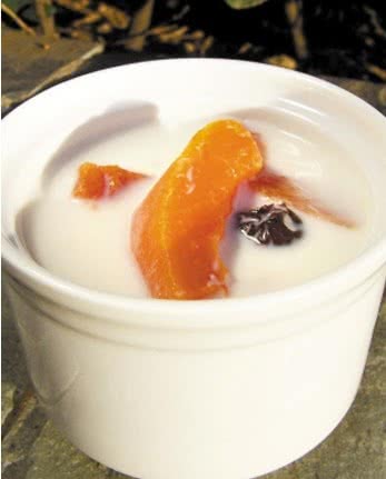 木瓜红枣炖鲜奶的做法_木瓜红枣炖鲜奶怎么做