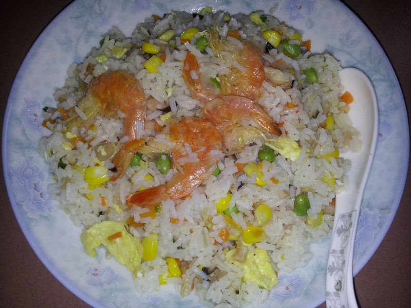 扬州炒饭的做法_扬州炒饭的家常做法_扬州炒