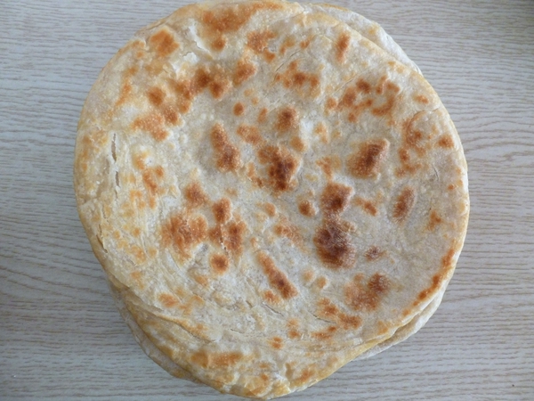 家常烙饼的做法_家常烙饼怎么做好吃