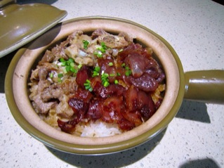 骨煲仔饭的做法_腊味排骨煲仔饭怎么做好吃【