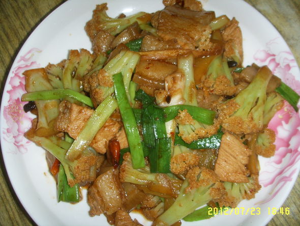 干煸花菜,苦瓜胡萝卜虾仁,咖喱土豆牛腩汤,糟货