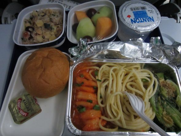 东方航空公司提供的晚餐_敏玉空间的美食日记