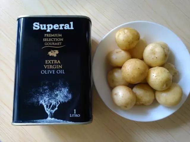 香煎小土豆怎么做 土豆怎么做好吃 小土豆怎么做