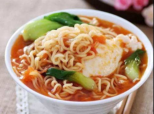方便面里放什么食材会让人惊为天人?这样做美味满分又营养!