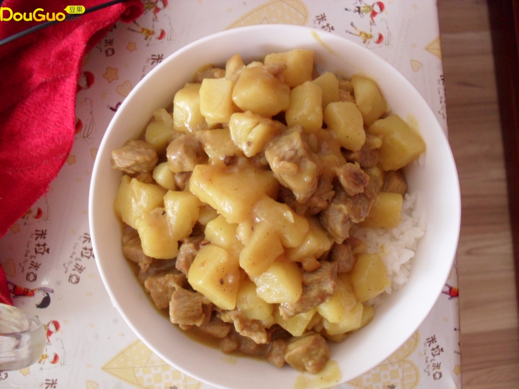 咖喱牛肉土豆飯怎麼做_咖喱牛肉土豆飯的做法視頻_豆果美食